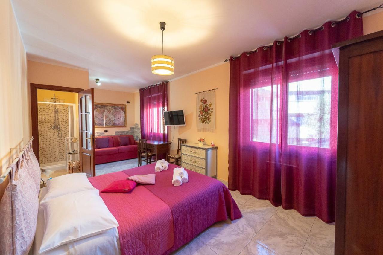 La Rosa - Elegant Rooms Сасари Екстериор снимка