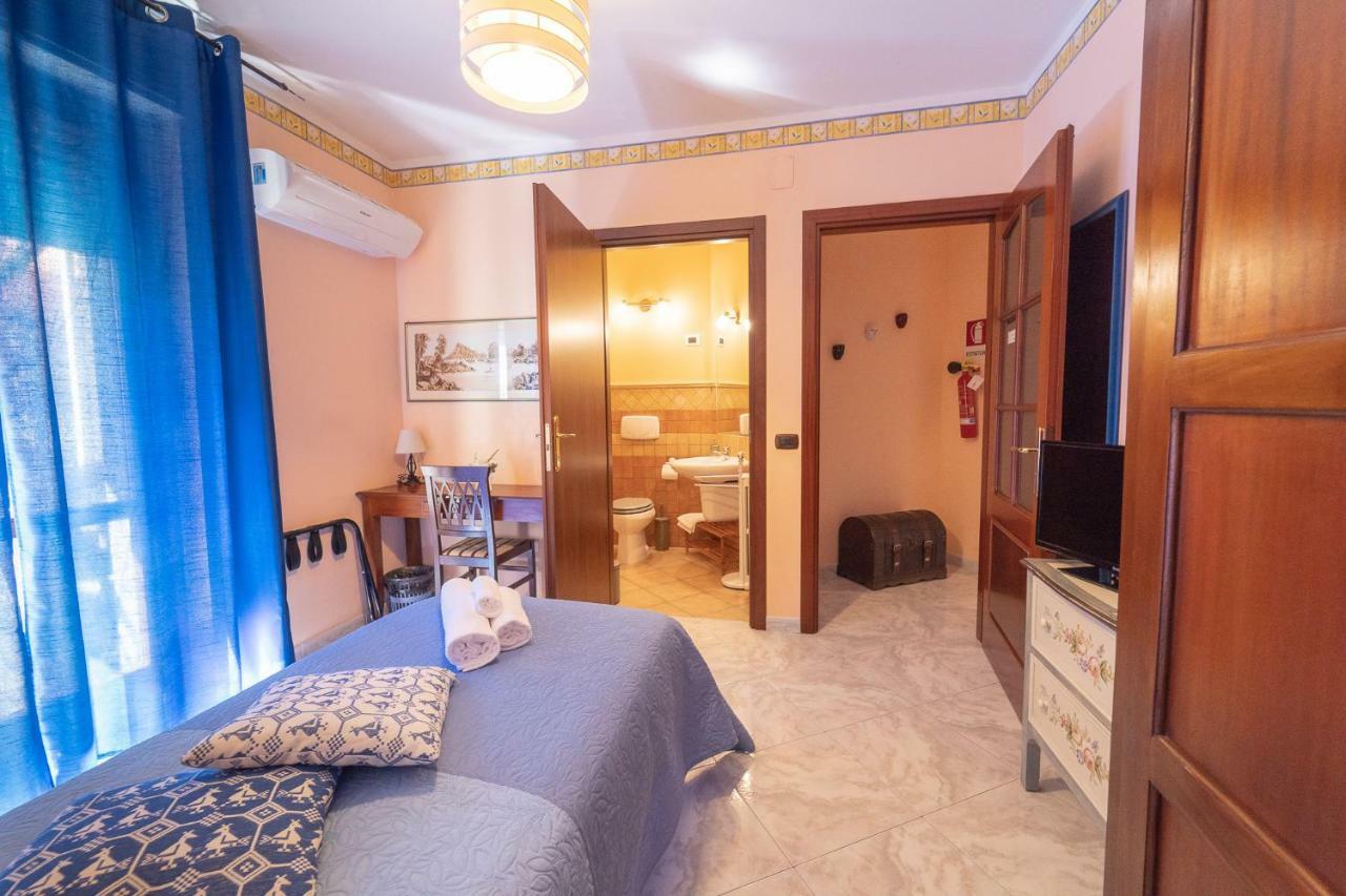 La Rosa - Elegant Rooms Сасари Екстериор снимка
